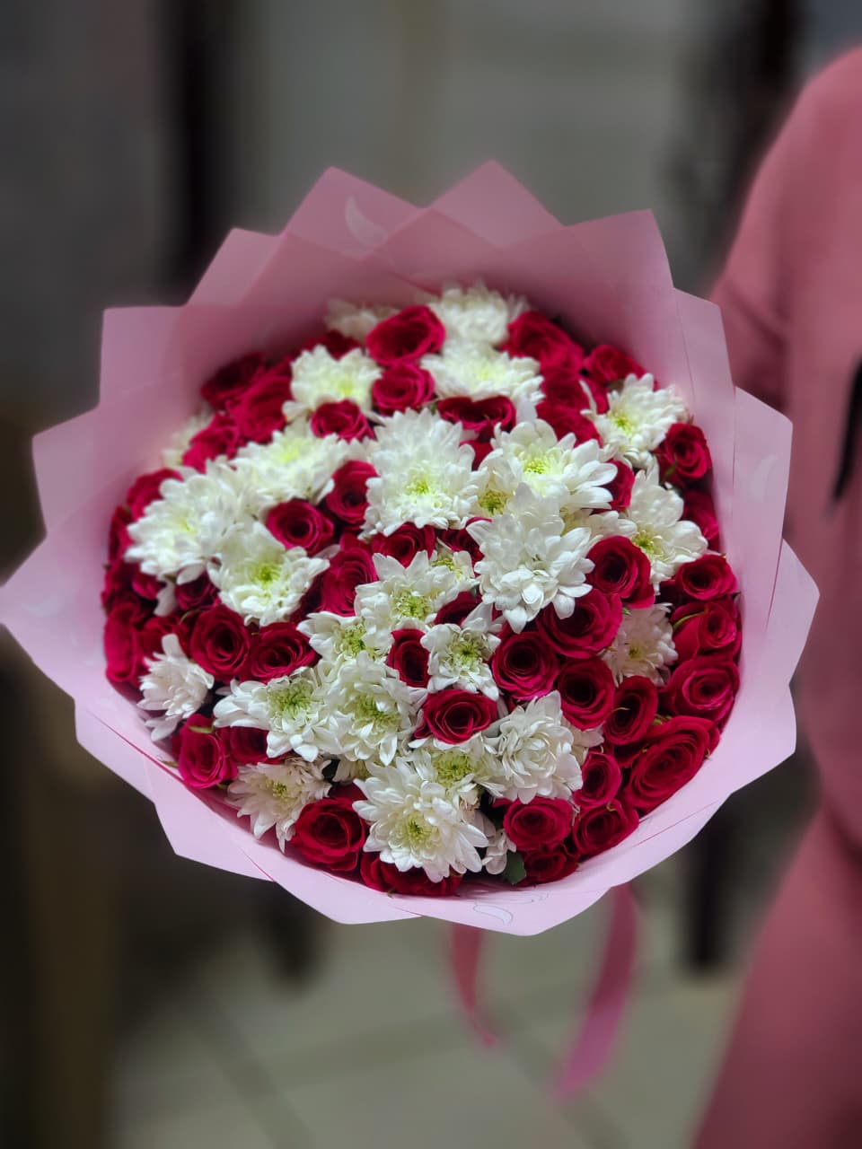 Red Roses and White Mums